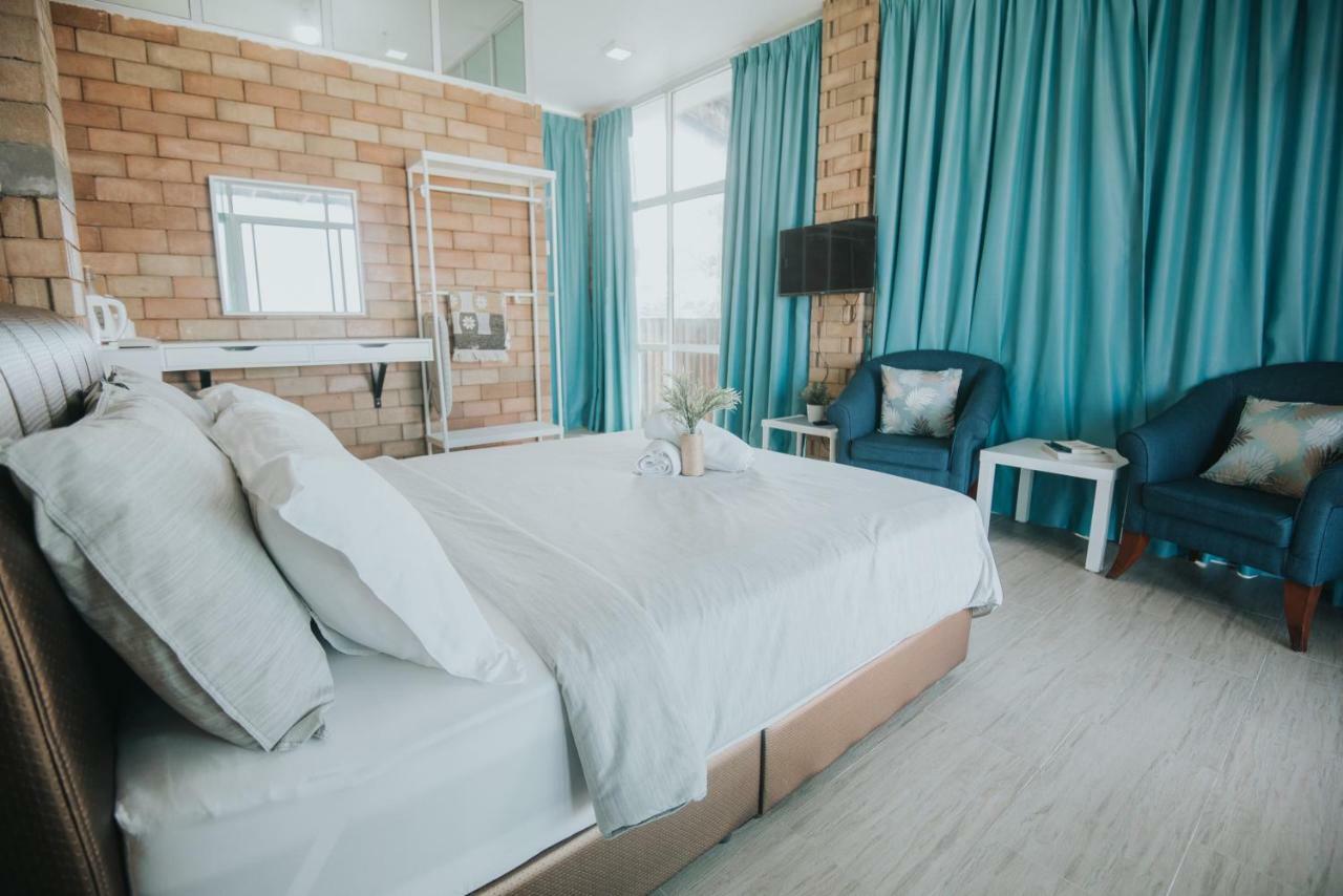 Ombak Deru Lodge Marang Ngoại thất bức ảnh