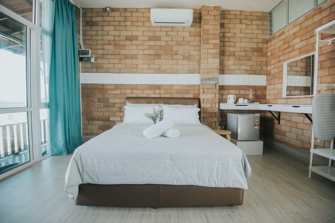 Ombak Deru Lodge Marang Ngoại thất bức ảnh