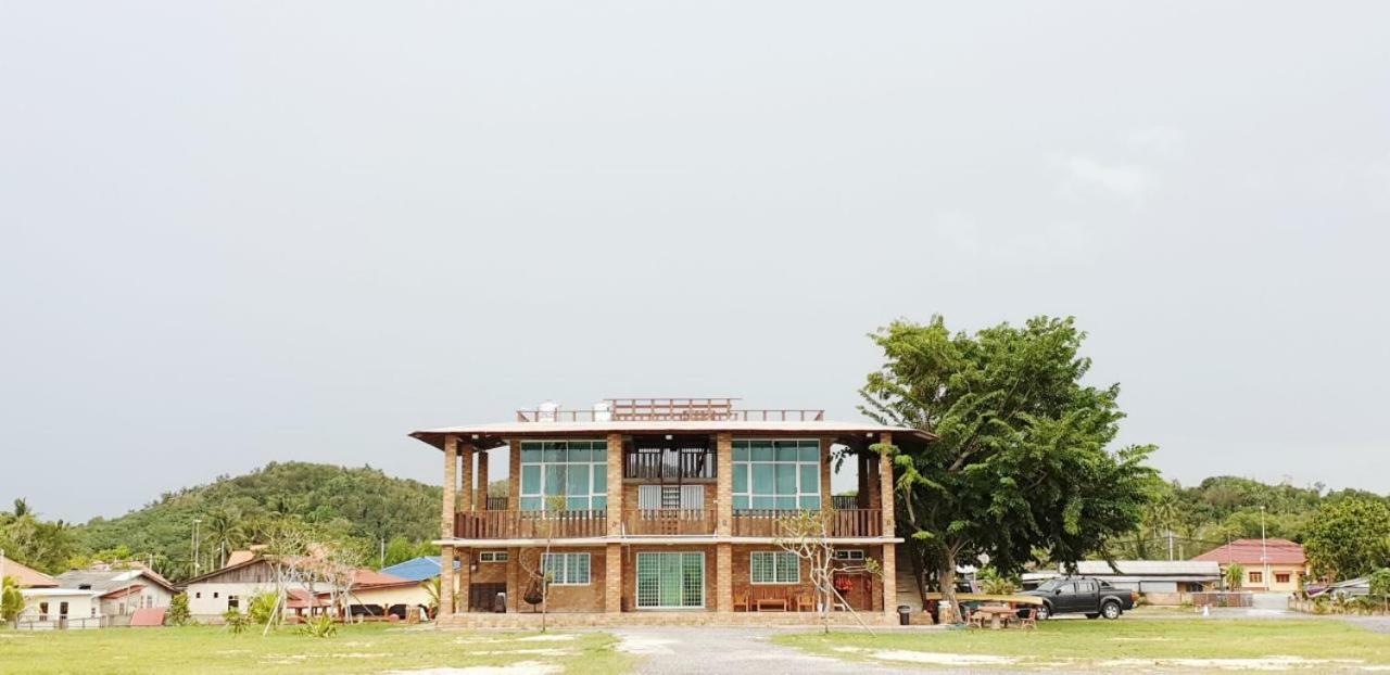Ombak Deru Lodge Marang Ngoại thất bức ảnh