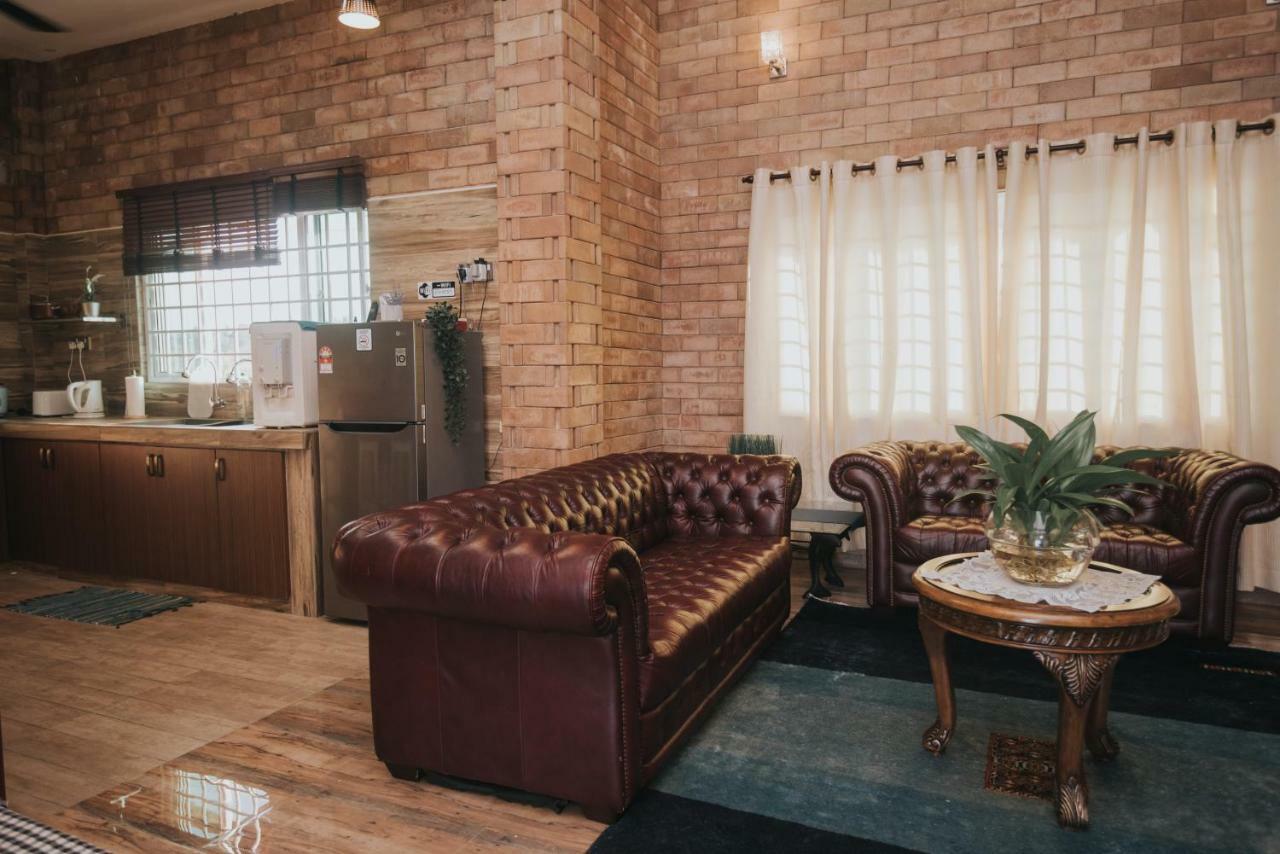 Ombak Deru Lodge Marang Ngoại thất bức ảnh